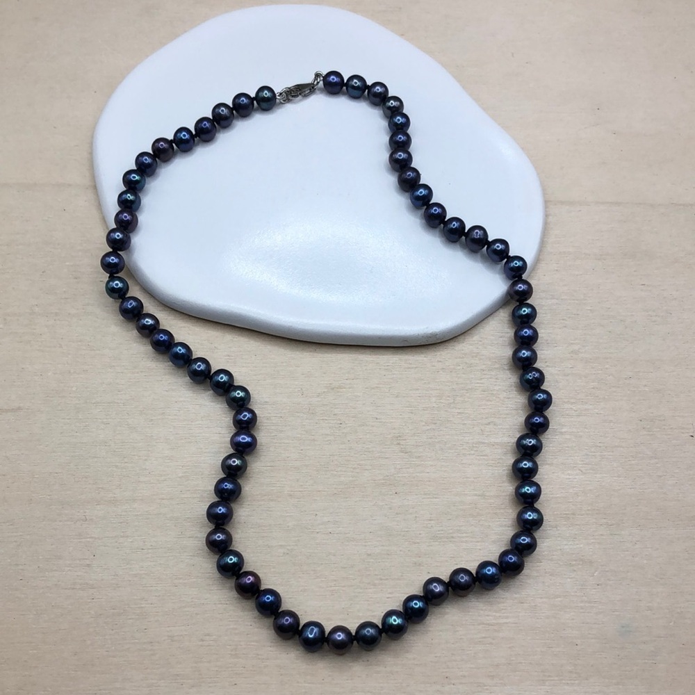 Peacock pearls sterling silver 925 single strand necklace classy timeless